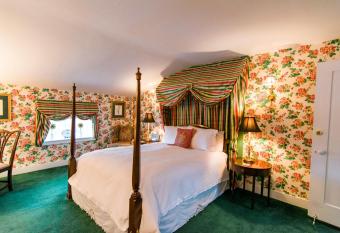 Antrim 1844 has Balcony rooms