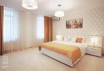 Familion ApartHotel allows 18 year olds to book a room