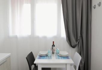 Residence Citt   Ideale has Balcony rooms