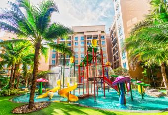 Atlantis Resort Jomtien Beach has Balcony rooms