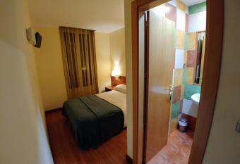 Hostal Prada Borges allows 18 year olds to book a room