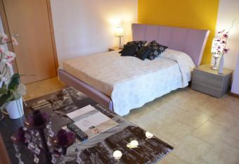 B&B Silvia has rooms with a private hot tub