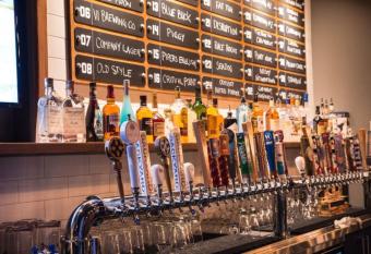 Holiday Inn Express & Suites Victoria - Colwood By IHG allows 18 year olds to book a room