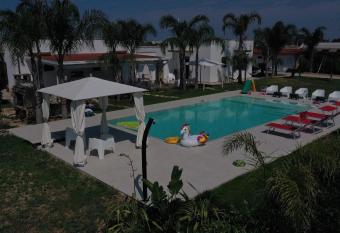 B&B Corte Salentina has Balcony rooms