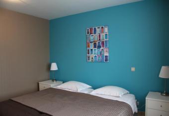 Relais Charlemagne Sca allows 18 year olds to book a room