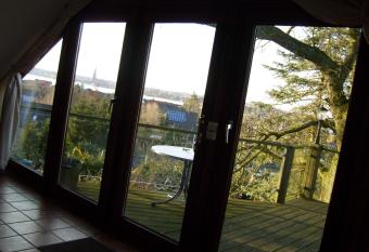 FeWoFahrdorf has Balcony rooms