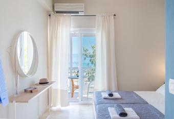 Ammos Apartments has Balcony rooms