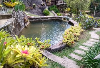 OYO Pousada Luar da Serra Lumiar allows 18 year olds to book a room