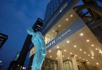 LOTTE City Hotel Myeongdong allows 18 year olds to book a room