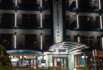 Hotel Ambrosiano has Balcony rooms