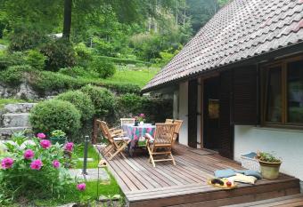 Chalet Iskaretreat has Balcony rooms