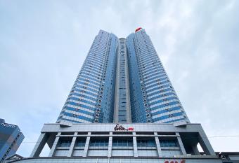 Felix by STX Hotel & Suite has Balcony rooms