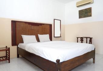 Rajasa Hotel allows 18 year olds to book a room