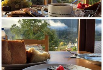 Guesthouse Data has Balcony rooms