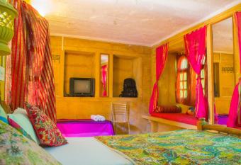 Hotel Star Haveli allows 18 year olds to book a room