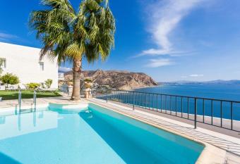 Palazzo Greco has Balcony rooms