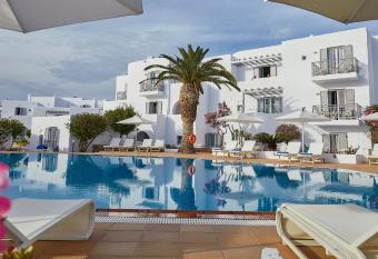 Galaxy Hotel allows 18 year olds to book a room