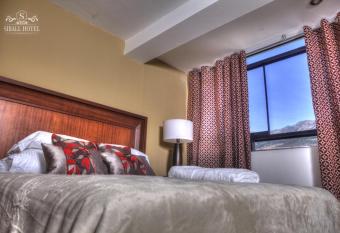 Siball Hotel allows 18 year olds to book a room