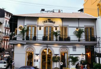 Hotel Casa Panama allows 18 year olds to book a room