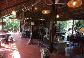 Charming Countryside Homestay has Balcony rooms