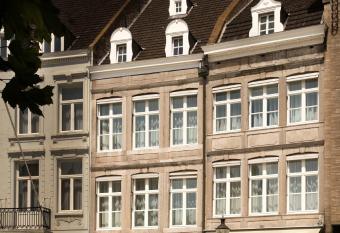 Le Theatre allows 18 year olds to book a room