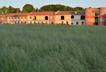 Azienda Agricola La Botanica has Balcony rooms