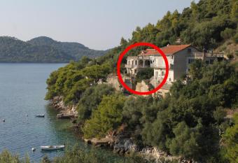 Apartments by the sea Ubli, Lastovo - 8344 has Smoking/Balcony rooms