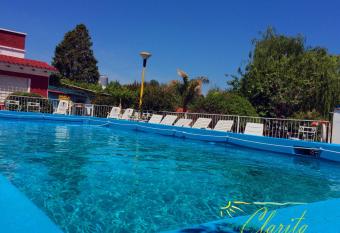 Complejo Clarita has Balcony rooms