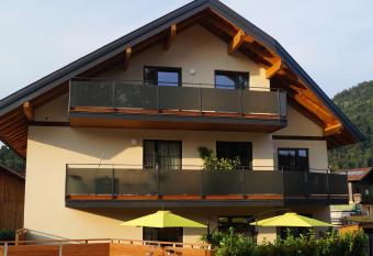 Villa Karin has Balcony rooms