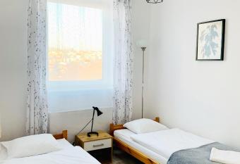 Go  ciniec i Restauracja Salton has Balcony rooms