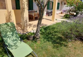   imun&Jakov has Balcony rooms