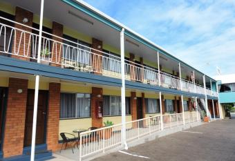 Pacific Motor Inn has Balcony rooms