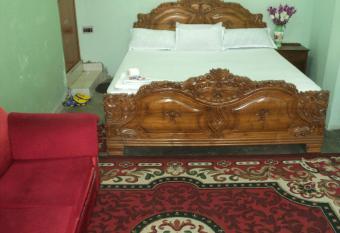 Royal Guest House has Balcony rooms