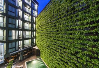 Cross Vibe Chiang Mai Decem Nimman Hotel - formerly X2 Vibe Chiang Mai Decem - SHA Extra Plus has Balcony rooms