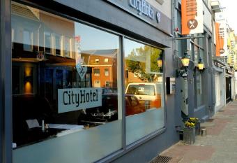 Parkstad City Hotel allows 18 year olds to book a room