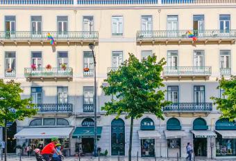 Ambiente Hostel allows 18 year olds to book a room