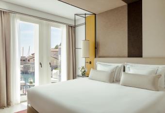 Tivoli Portopiccolo Sistiana Wellness Resort & Spa has Balcony rooms