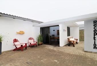 Tiende Laan Bed & Breakfast and Self-Catering has Balcony rooms