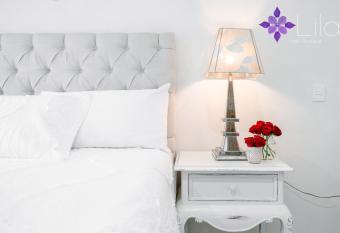 Lila Hotel has Balcony rooms