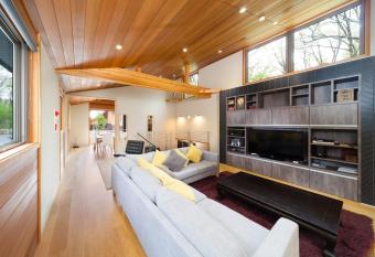 PHOENIX COCOON by Hakuba Hotel Group has Balcony rooms