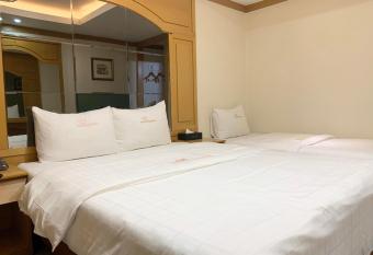 Princess Hotel has rooms with a private hot tub