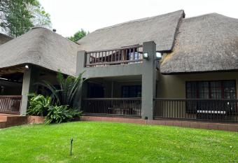 Monchique Boutique Guest House allows 18 year olds to book a room