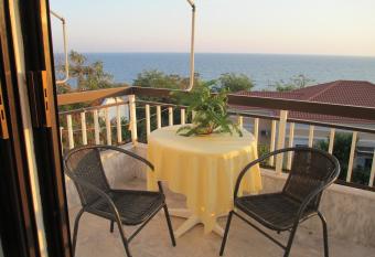 Nick House has Balcony rooms