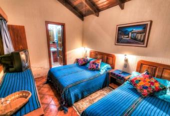 Posada De Los Volcanes has Balcony rooms