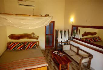 Hilltop Bungalow has Balcony rooms