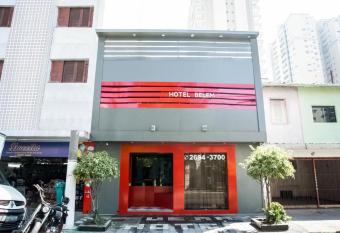 Bel  m Hotel allows 18 year olds to book a room