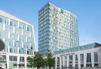 Quality Hotel View allows 18 year olds to book a room