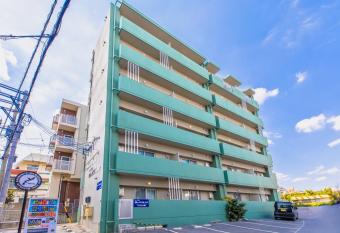 Mr. Kinjo in Makishi has Balcony rooms