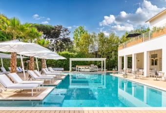 Resort Miramonti has Balcony rooms