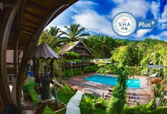 Boutique Village Hotel has Balcony rooms